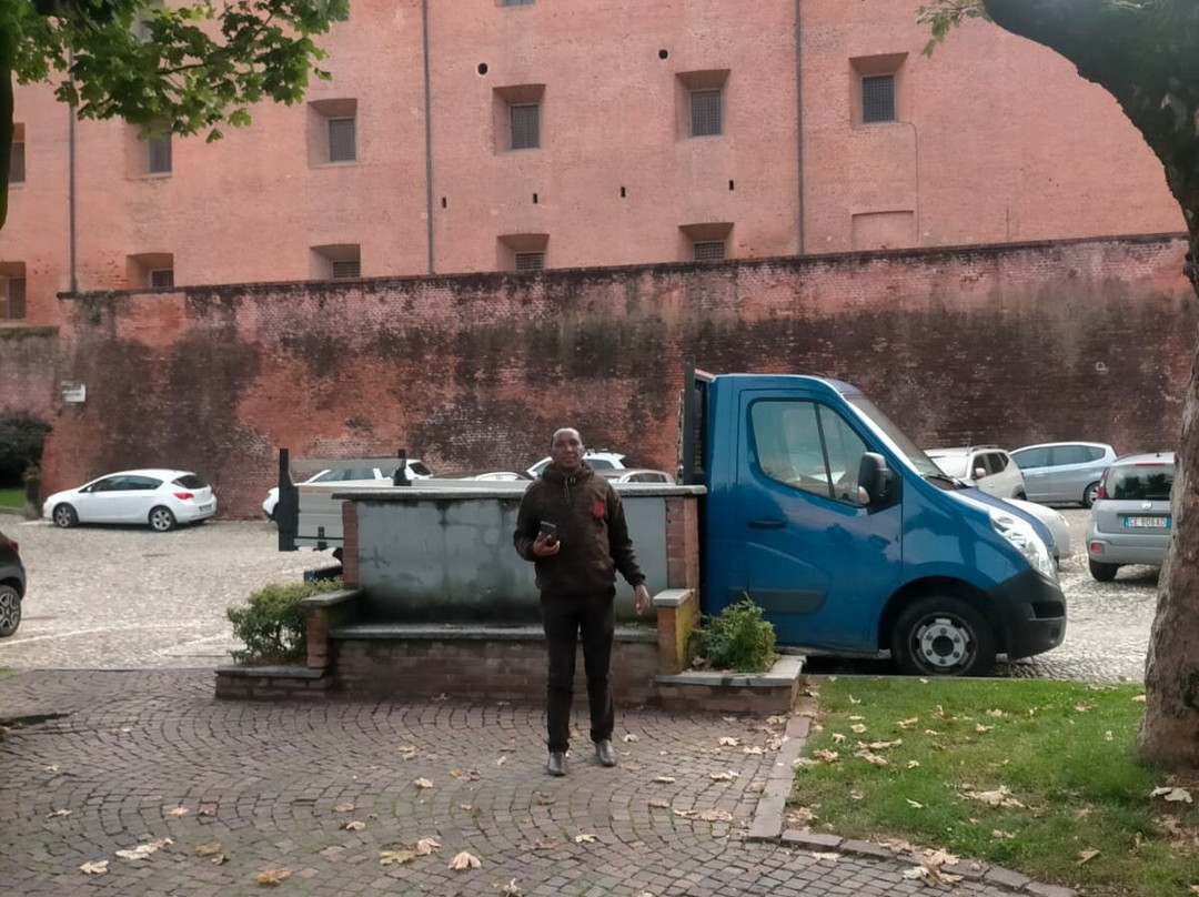 Castiglia Di Saluzzo-萨卢佐必去景点