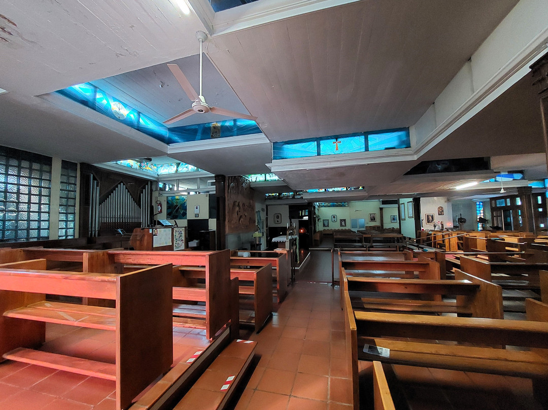 Chiesa di Nostra Signora di Lourdes-福洛尼卡必去景点