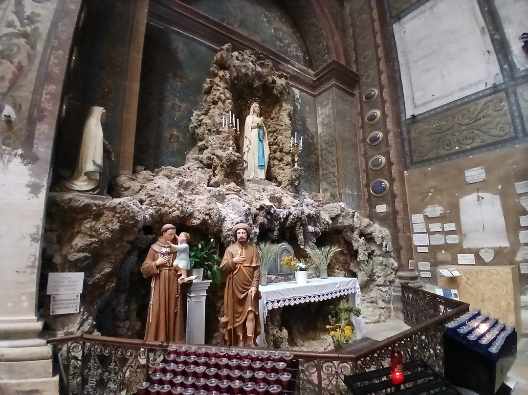 Église Catholique Collégiale Saint-Martin-圣雷米必去景点