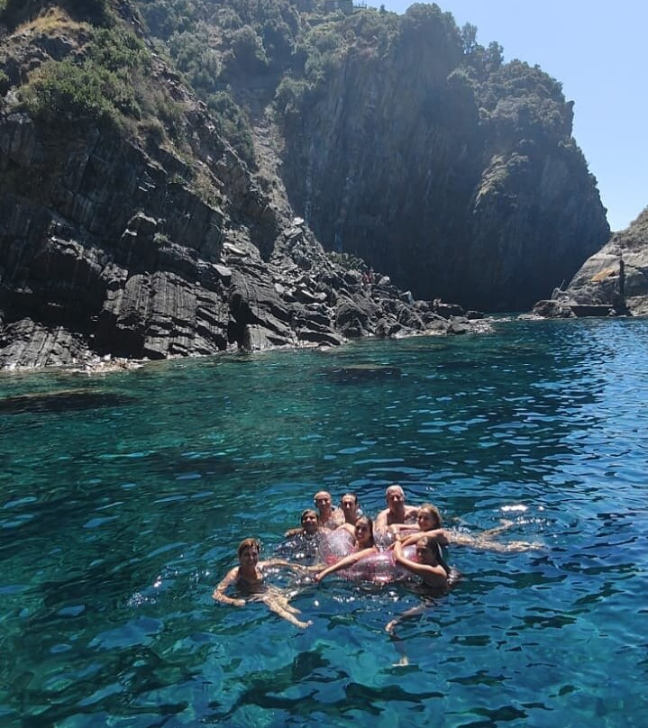 Blue Moon Rent boat La Spezia-拉斯佩齐亚必去景点