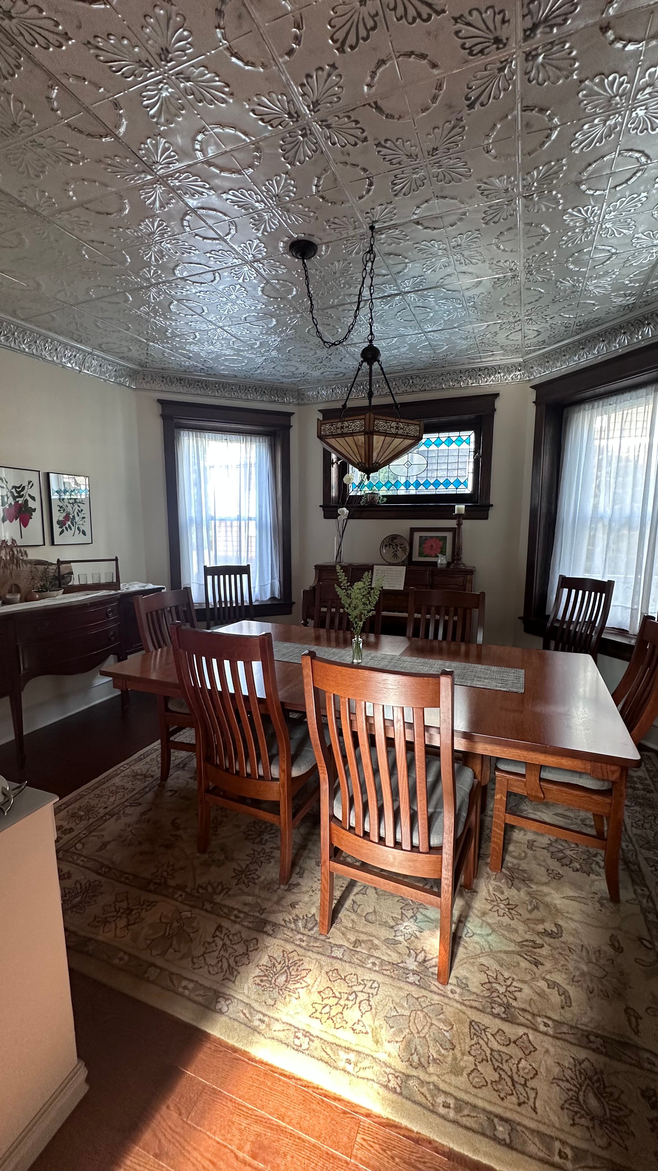 Three Daughters Inn-官方