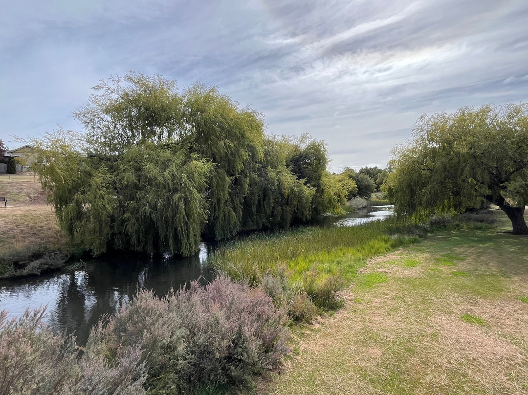 The Red Bridge-坎贝尔镇必去景点