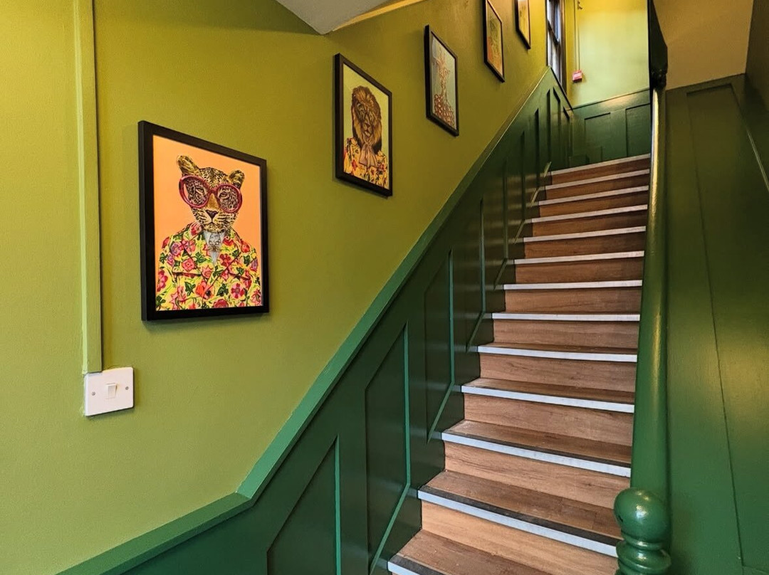 The Edith Cavell主图