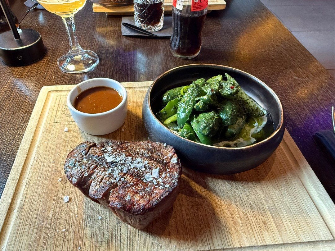 Prime Cut & Cigar Room