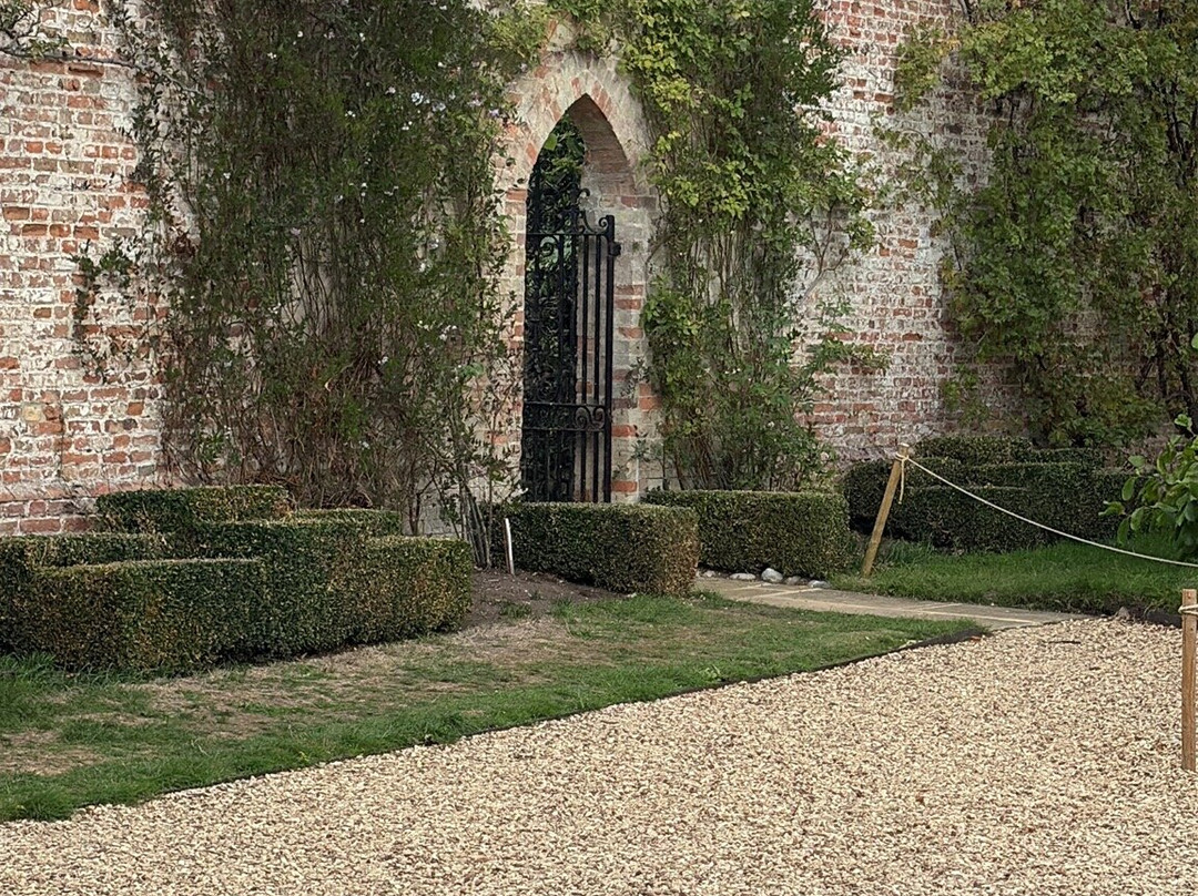 Stow Hall Gardens-Stow Bardolph必去景点