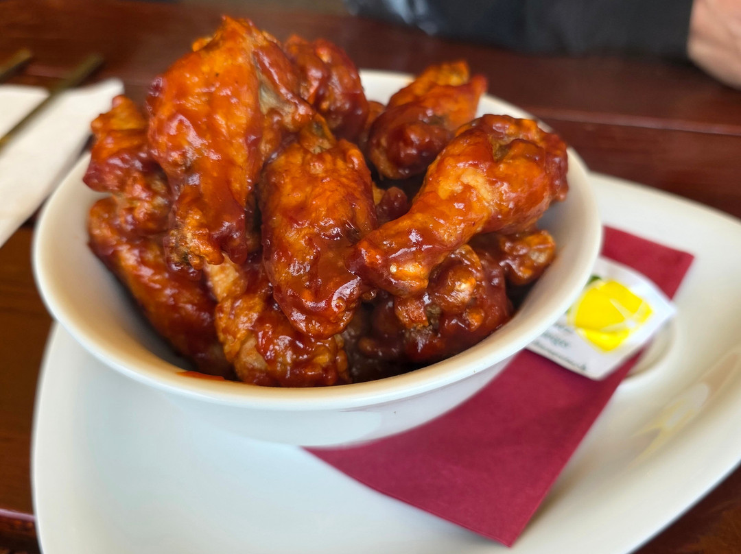 常青食宿酒店主图