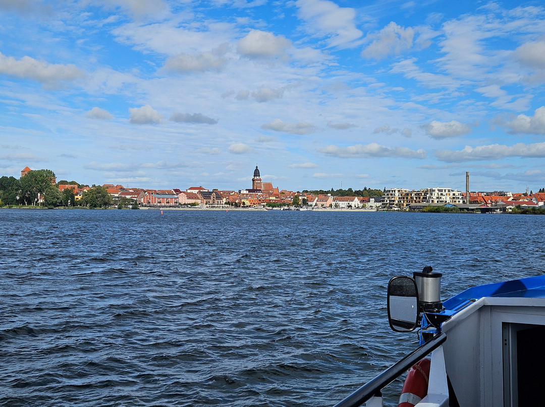 Blau Weisse Flotte-瓦伦必去景点