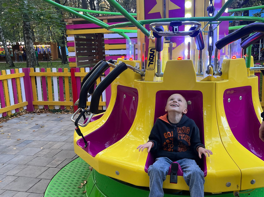 Skazochny Bor-希姆基必去景点