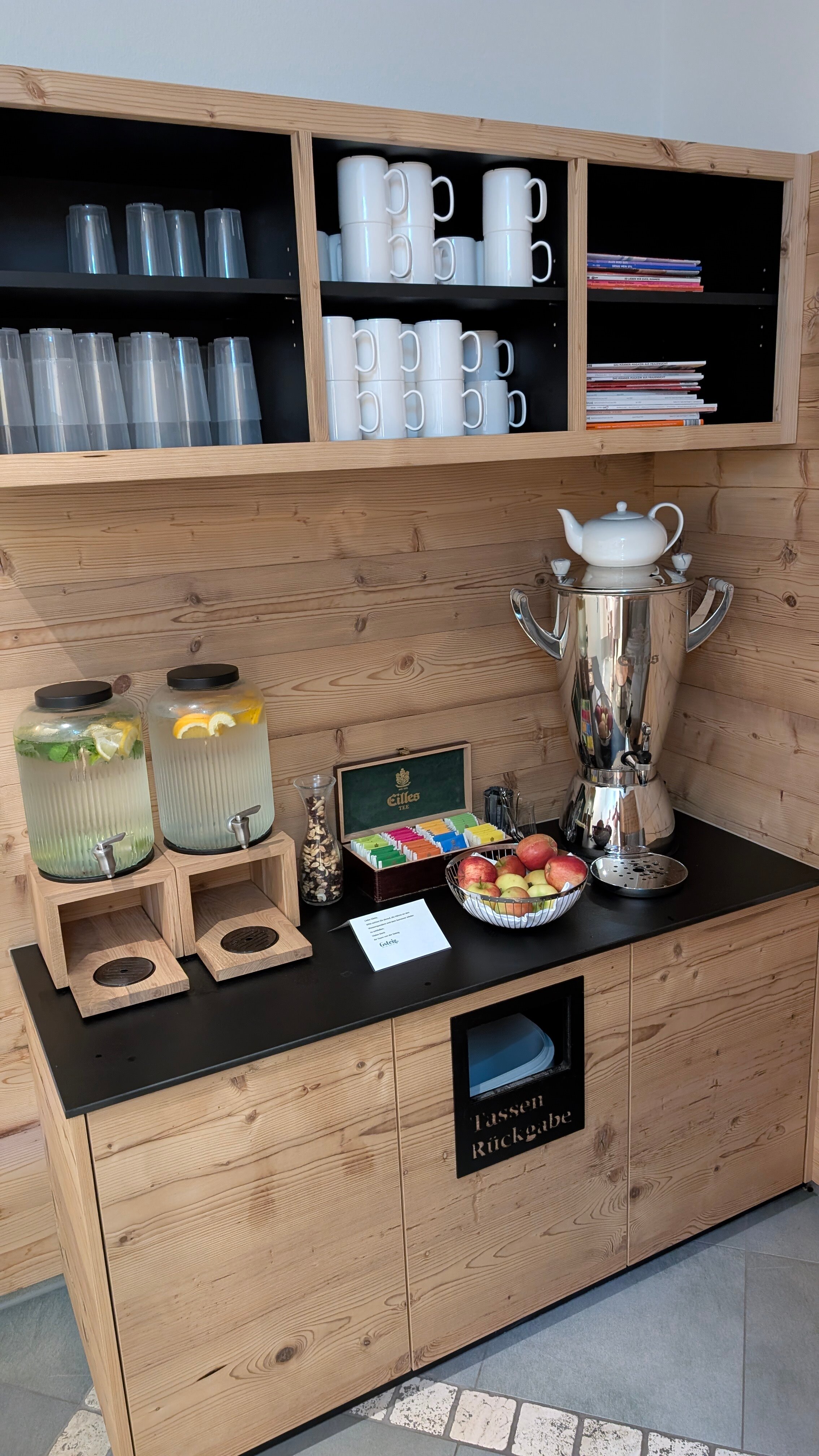 Auf der Gsteig GmbH-泳池