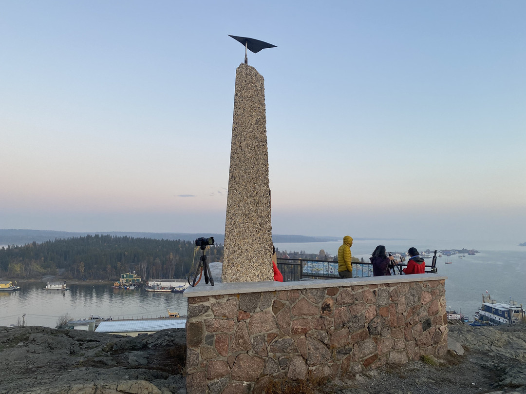Bush Pilot's Monument-黄刀镇必去景点
