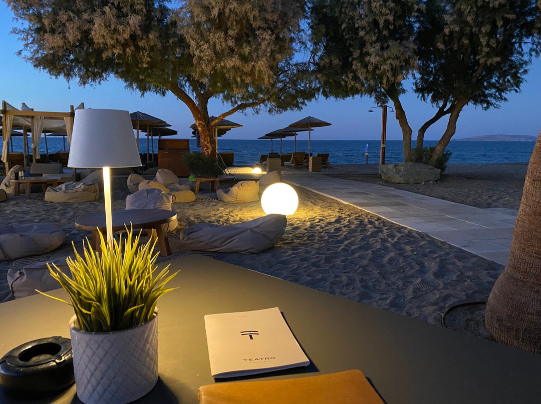 Enorme Teatro Beach Resort主图