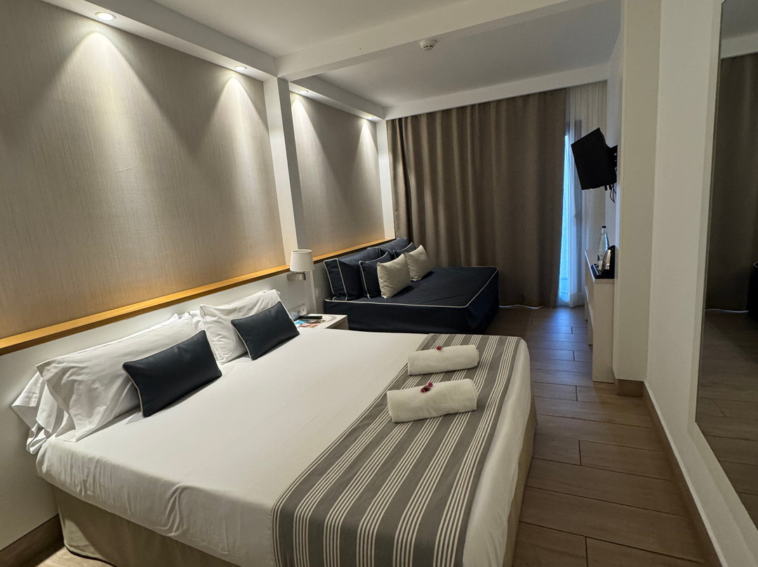 Hotel Rosamar Es Blau主图