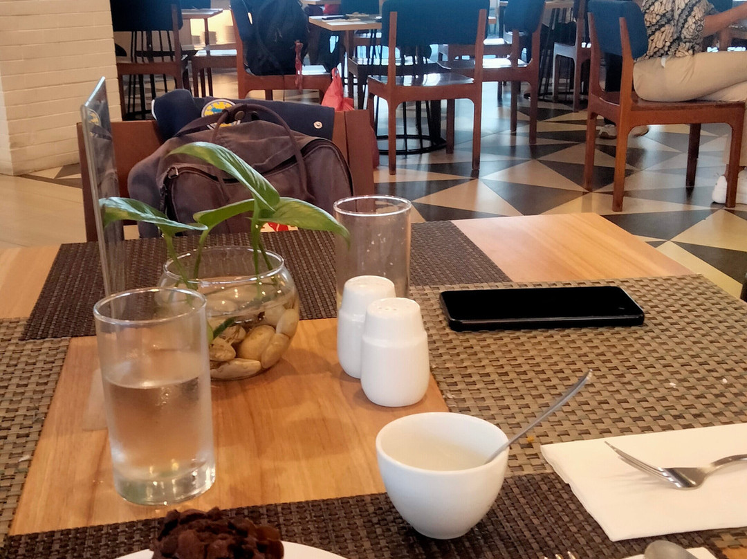 Hotel Santika Mega City Bekasi主图