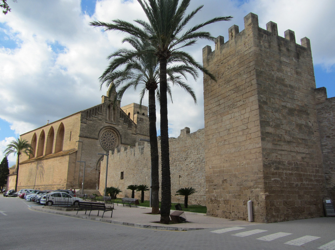 Stadtmauer-阿库迪亚必去景点