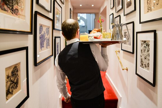 安博萨德酒店主图