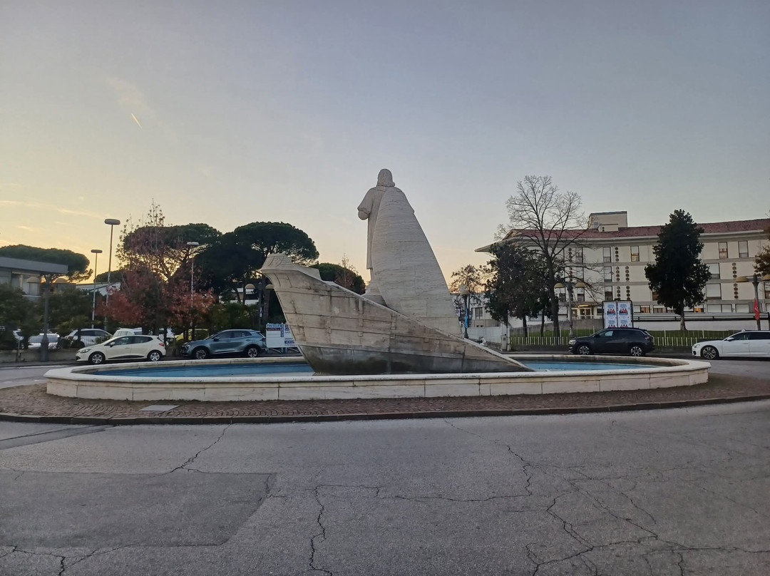 Cristoforo Colombo-阿巴诺泰尔梅必去景点