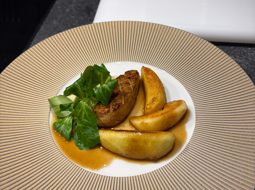 Alain Roux Culinary School-布雷必去景点