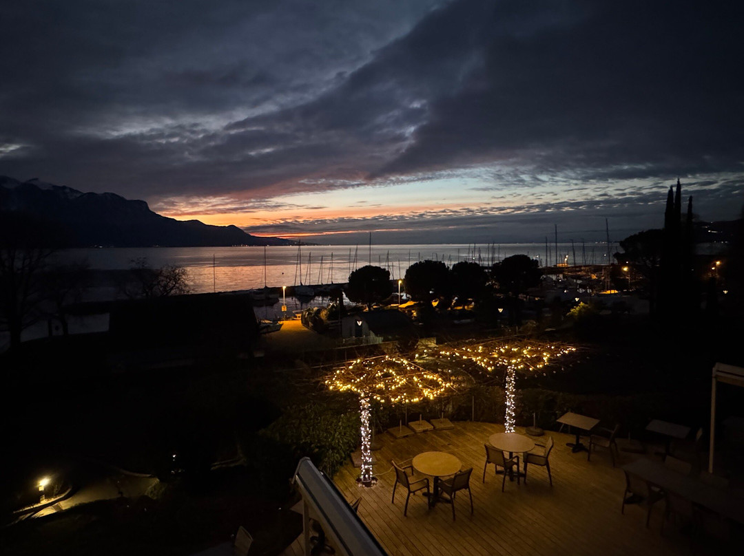 邦里瓦奇酒​​店主图