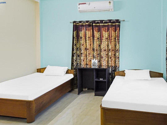 OYO 85211 Hotel Rainbow