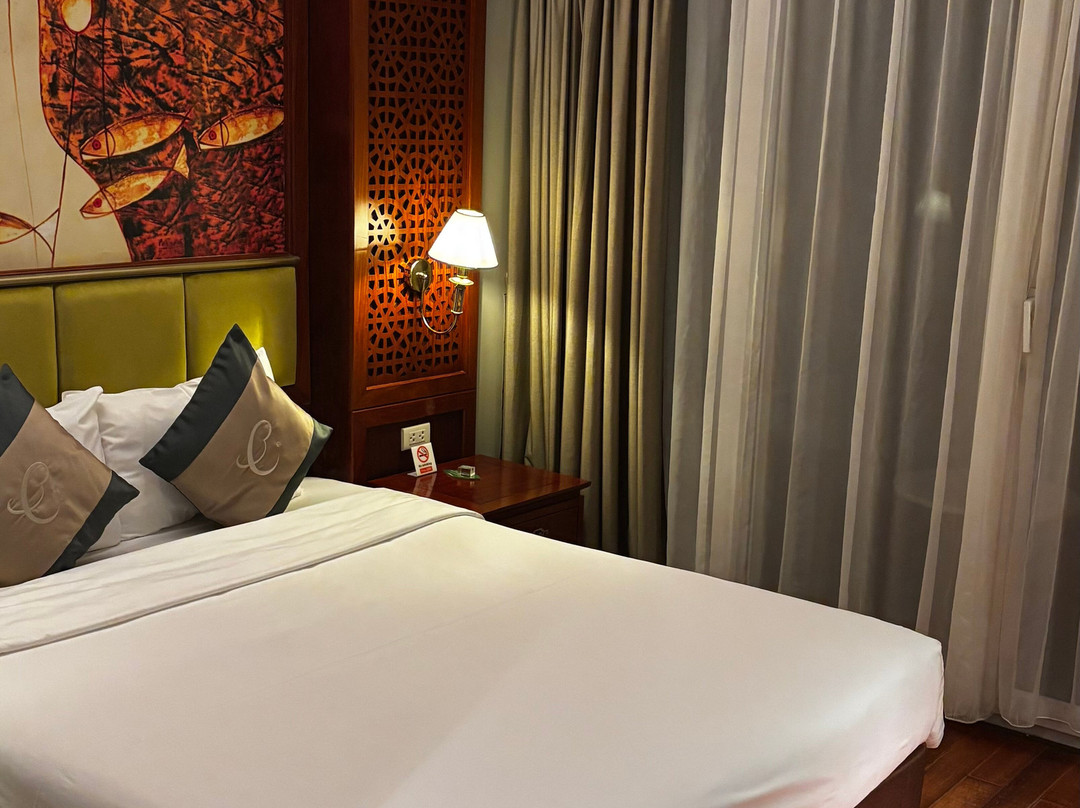 针叶树精品酒店主图