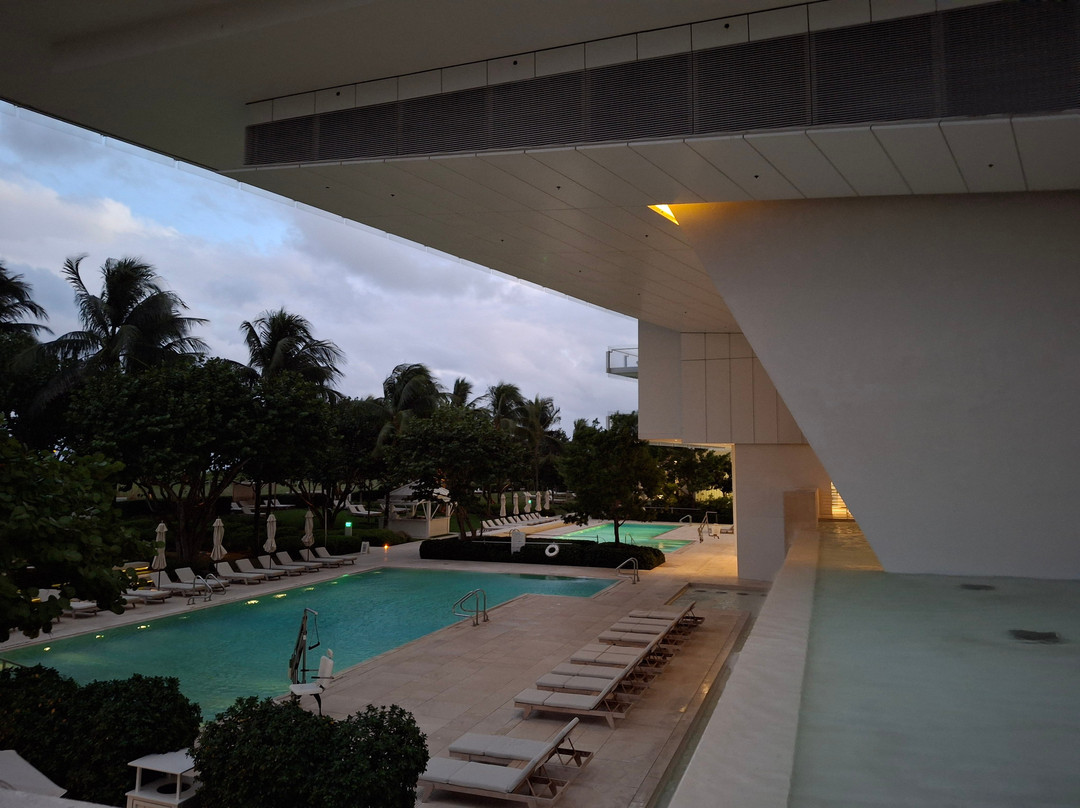 The Surf Club Restaurant