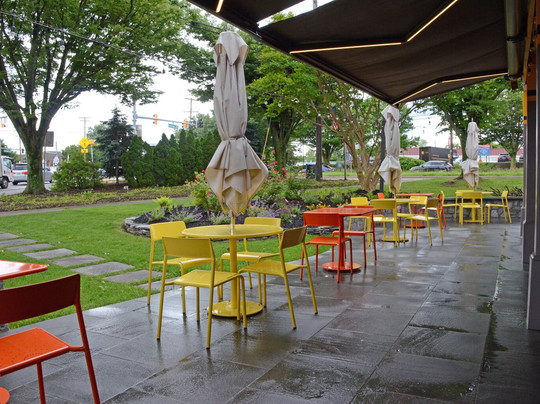 Z Burger & Maman Joon Kabob