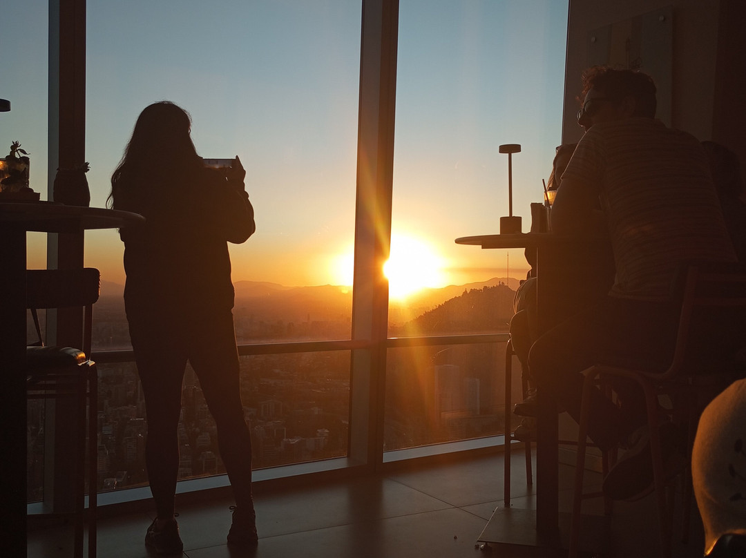 考斯塔内拉大楼-圣地亚哥必去景点