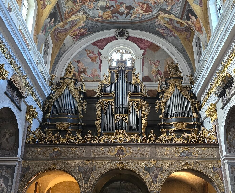 圣尼古拉斯大教堂（Stolnica Sv. Nikolaja）-卢布尔雅那必去景点