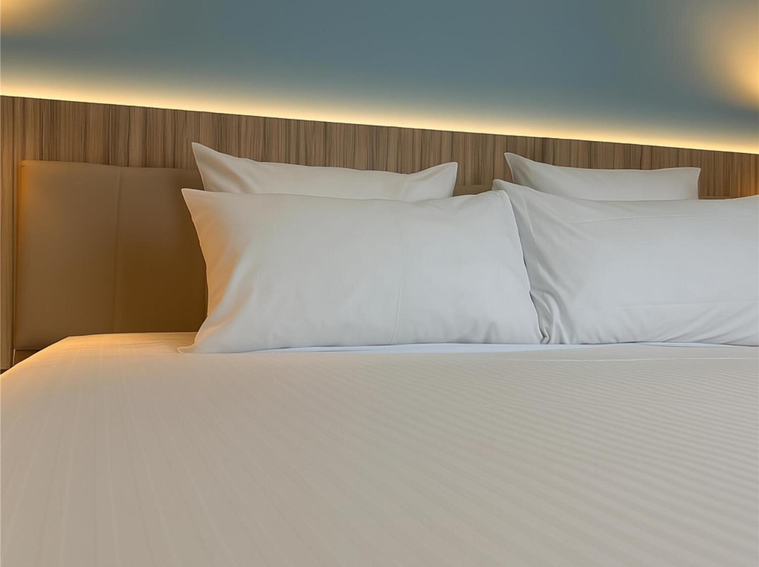 Campanile Reims Centre - Cathedrale