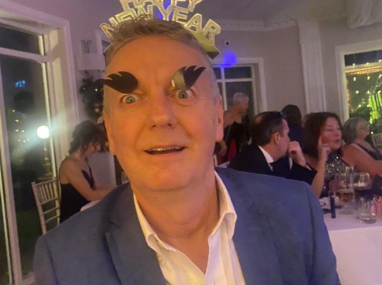 阿斯特利河畔酒店主图