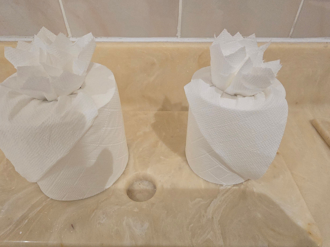 克鲁斯山顶酒店主图