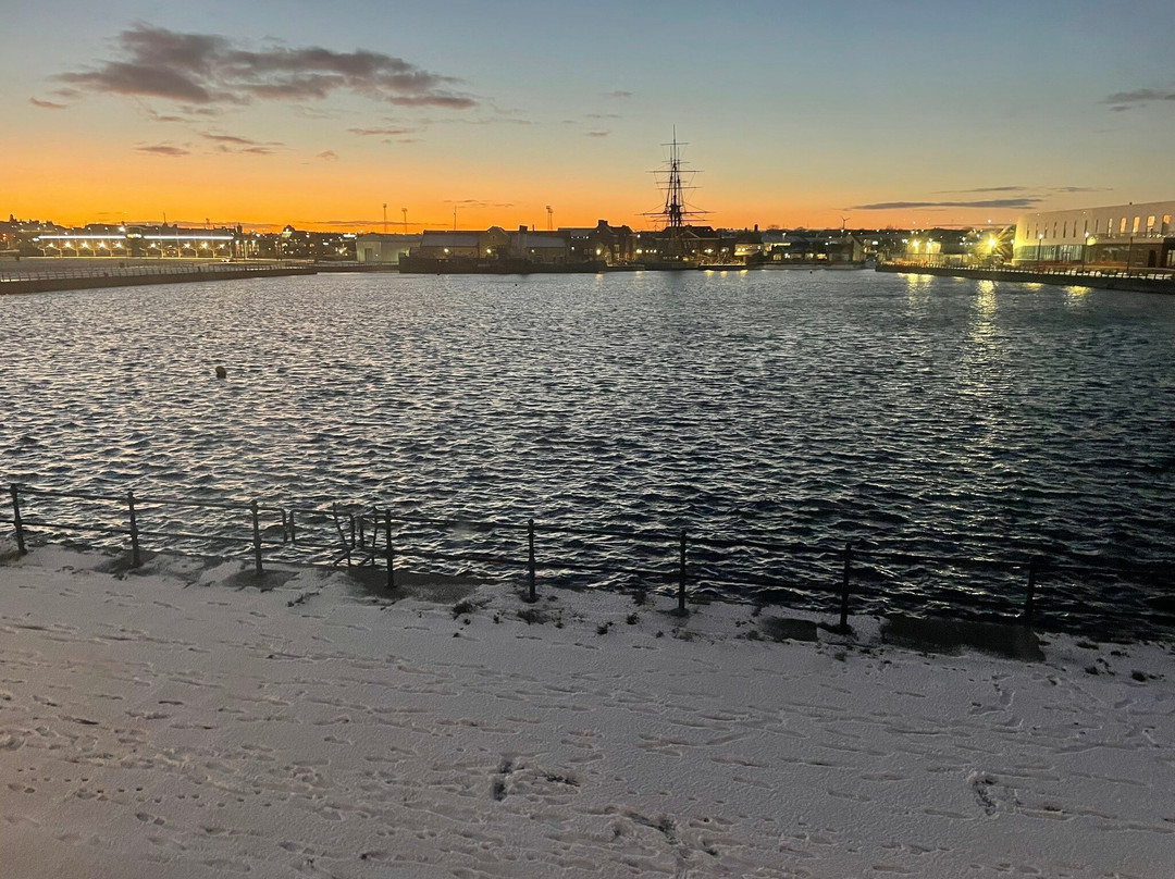 普瑞米尔哈特尔普尔码头酒店主图