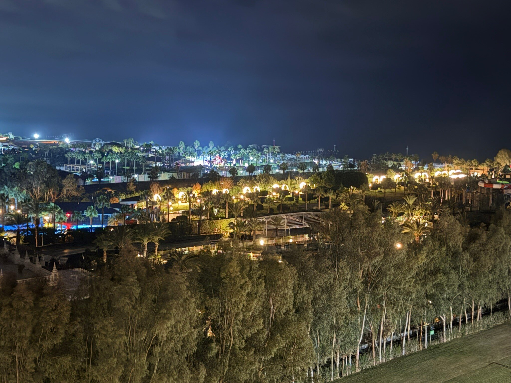 拉若自由酒店-官方