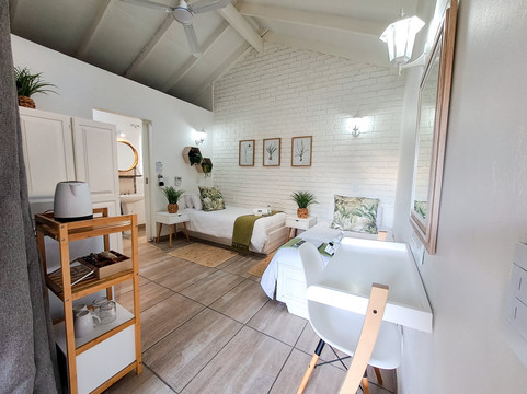 雍翠豪园餐厅宾馆主图