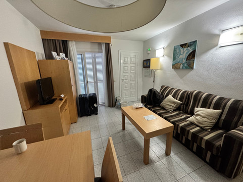 奥纳·马克斯住宿主图