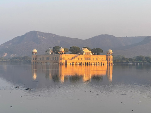 BOUT INDIA TOURS-斋蒲尔必去景点