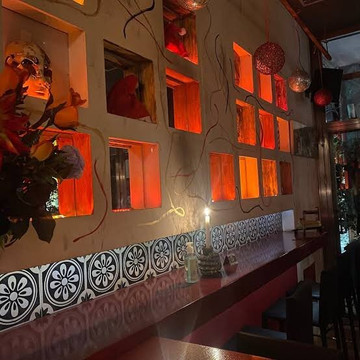 Ale Blues-雅典必去景点