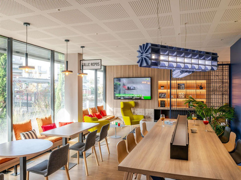 Lormont酒店住宿-宜必思尚品波尔多洛蒙特酒店