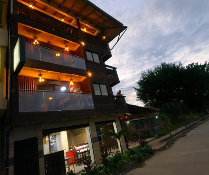 位于努基的8卧室公寓-平方米|带8个独立浴室