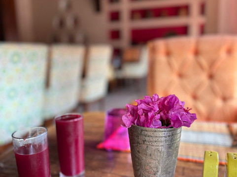 玛雅加尔酒店主图