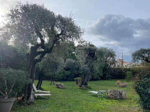 克洛斯酒店主图