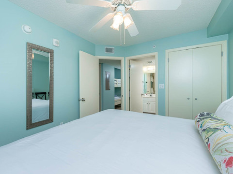 凤凰全套房酒店主图