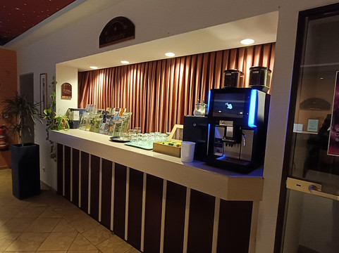 比特堡酒店主图