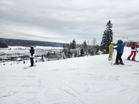 Zolotaya Dolina-Korobitsyno必去景点