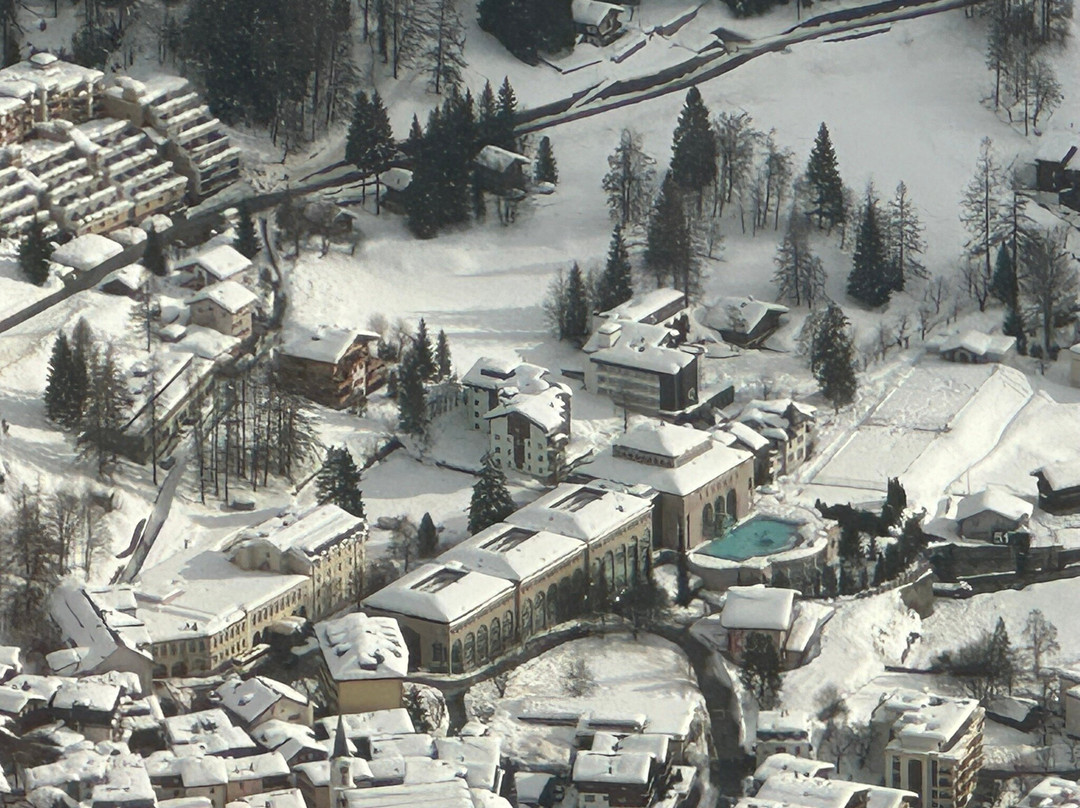 酒店昆仑霍夫洛克尔巴特主图