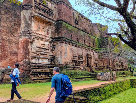 Bee Travels-康提必去景点