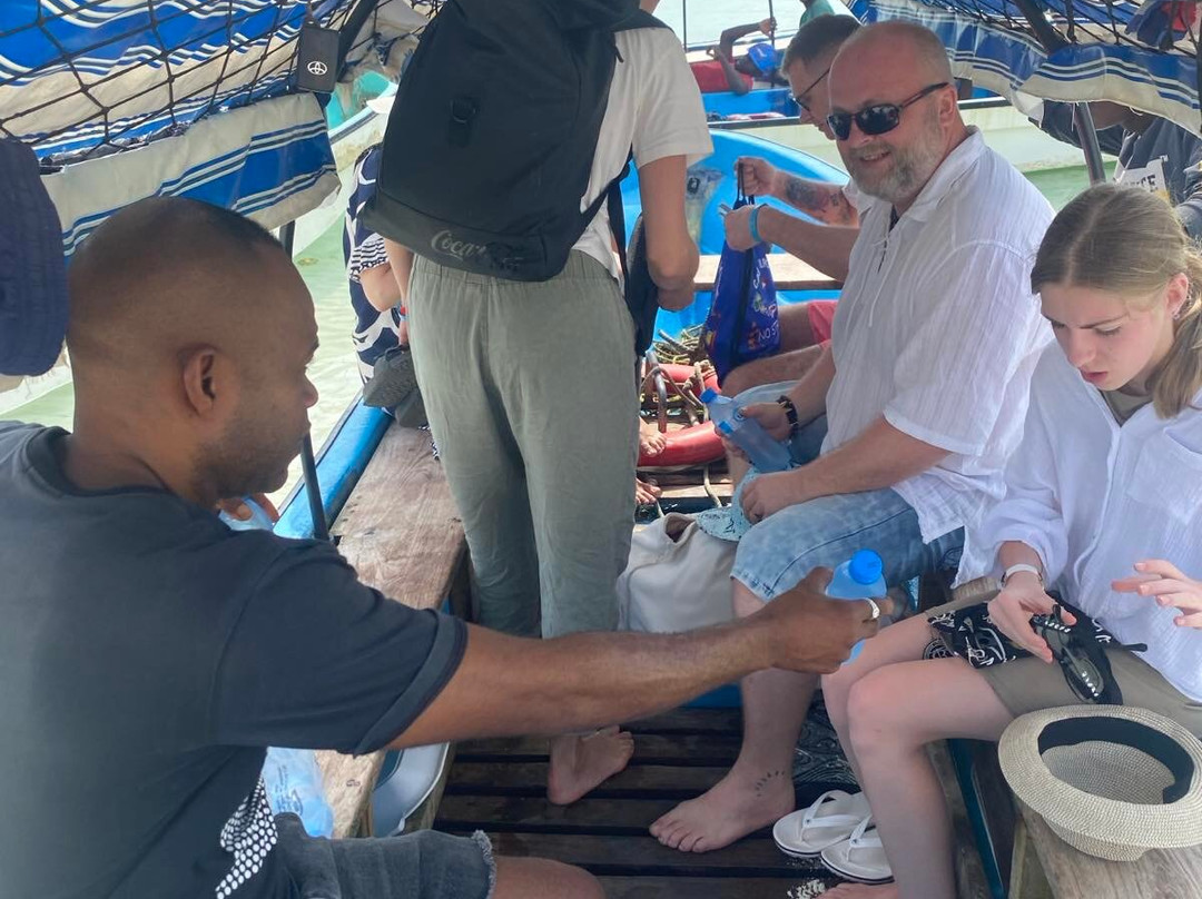 Amos Ally Tours and Travel