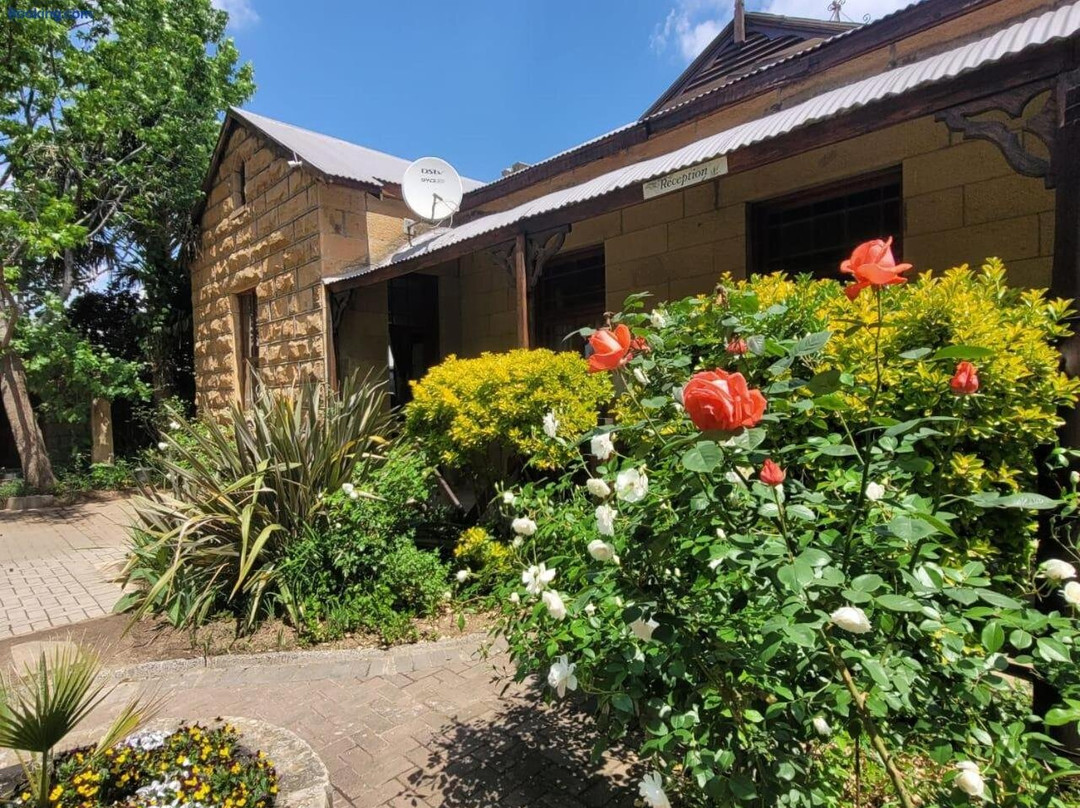 Sandstone Escape Guesthouse