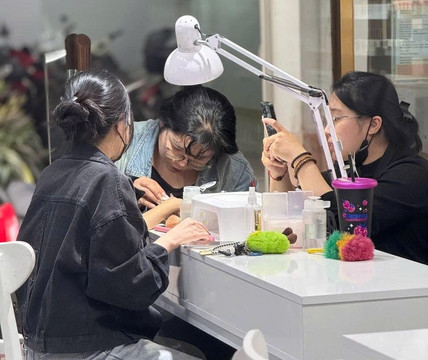 Diory NailsLab-Cau Giay必去景点