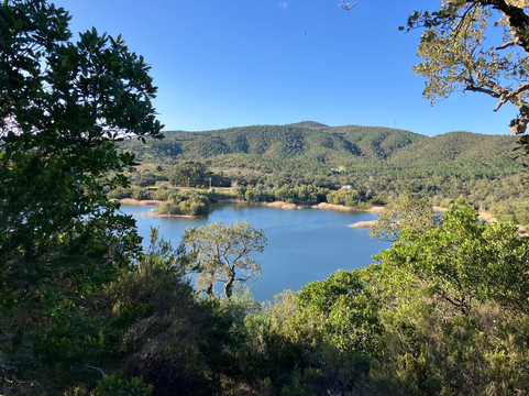 Aventure cheval. Randonnées à cheval-La Crau必去景点